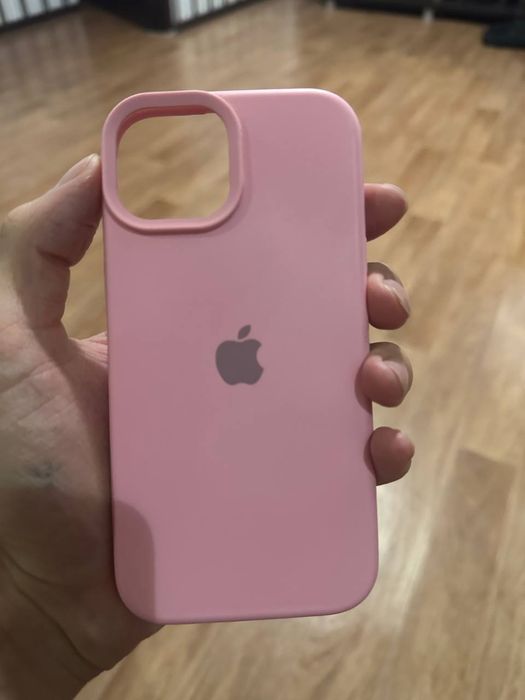 Продам чехол на 15 айфон