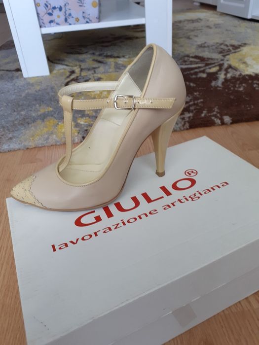 Pantofi din piele mărimea 35