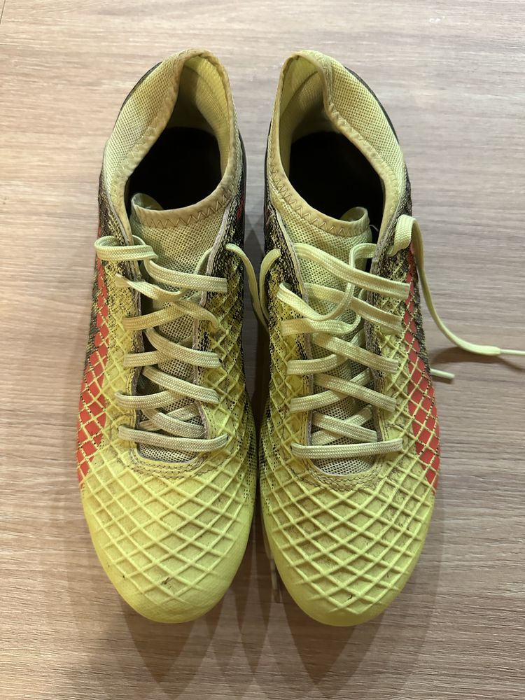 Футболни обувки, бутонки, PUMA
