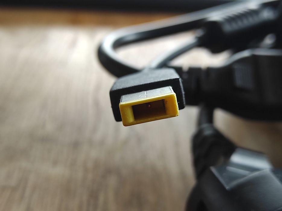Зарядно устройство/ адаптер за Леново / Lenovo 170W