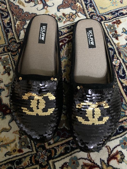 Женские тапочки