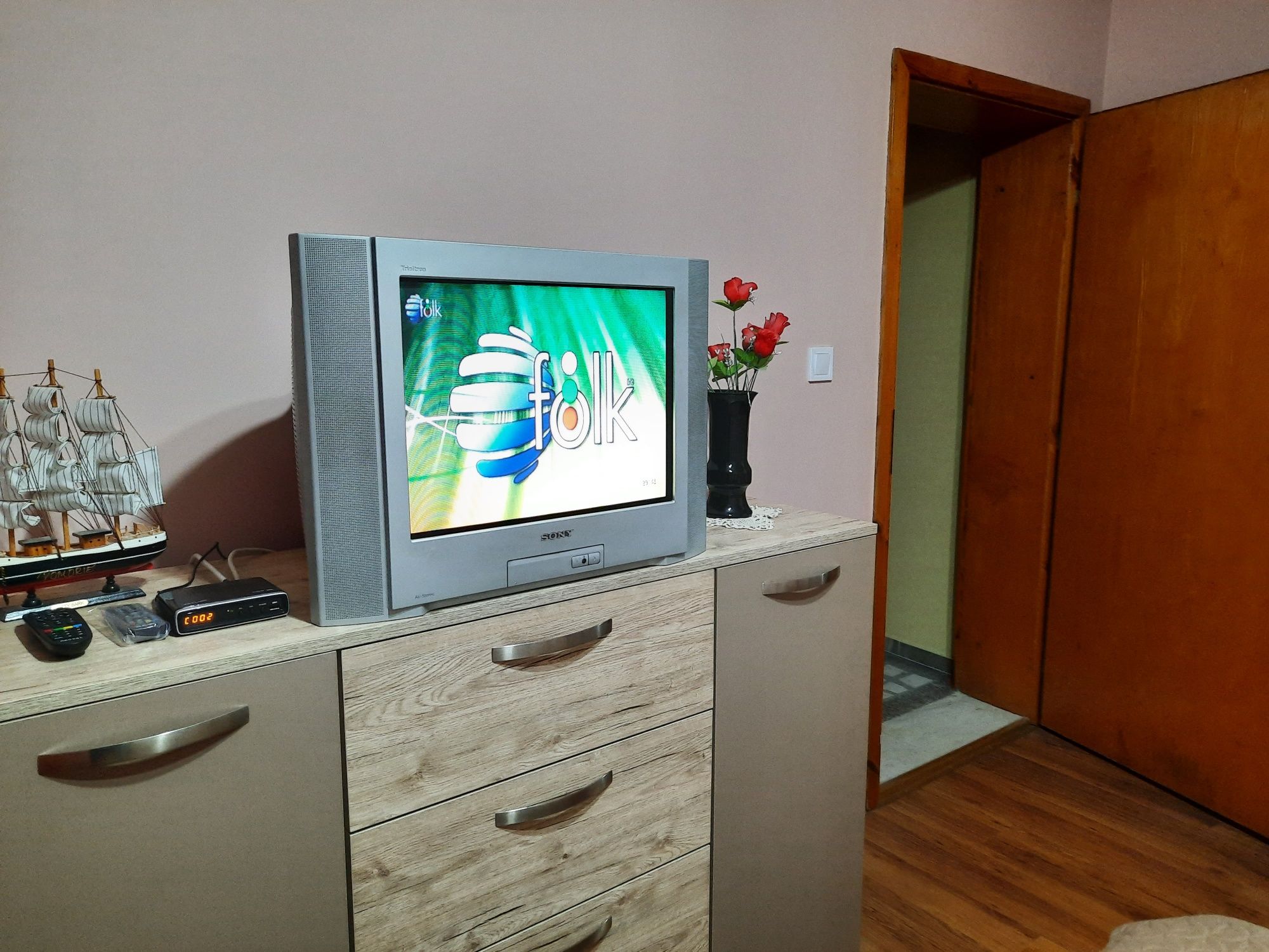 Телевизор SONY - Trinitron 21"