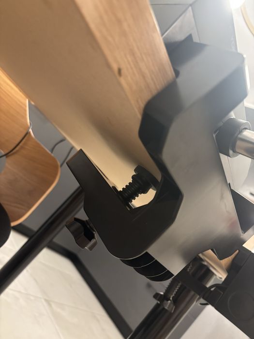 Vând simulator de joc Saitek Pro Flight Yoke si pedale ThrustMaster