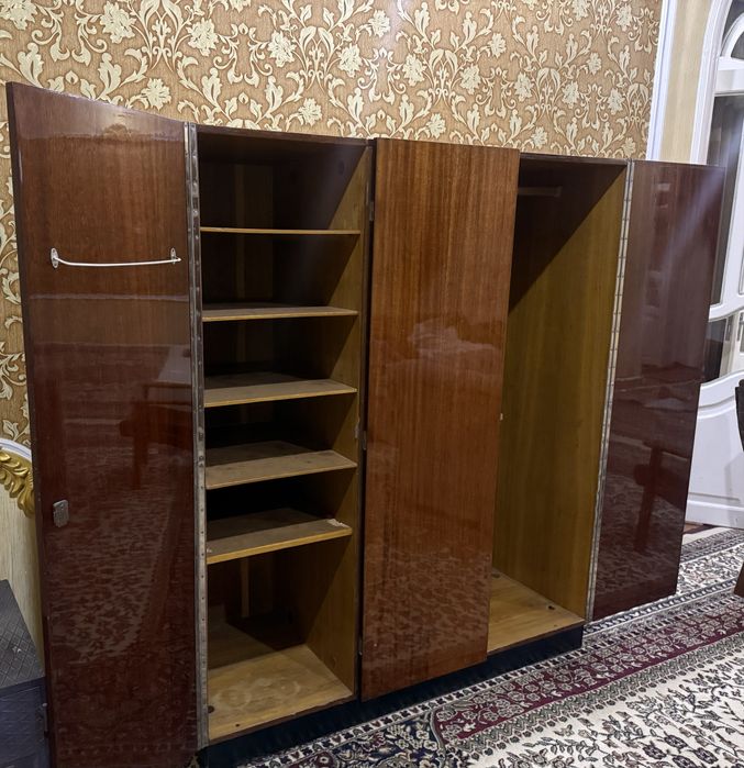 Yotoqxona uchun shkaf