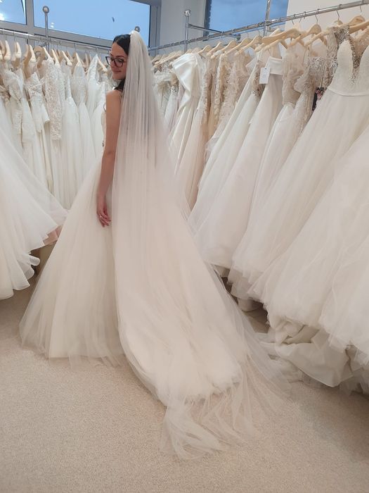 Vând rochie de mireasă