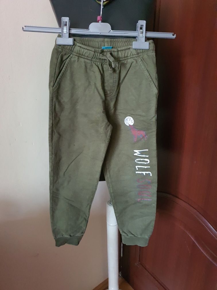 Pantaloni kaki de trening 122 cm