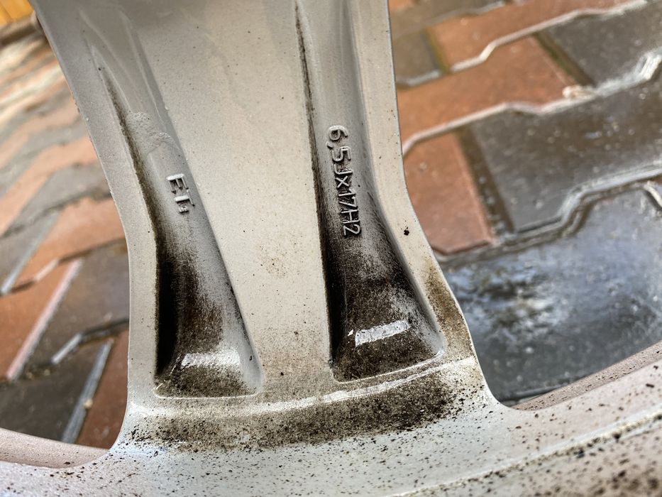 4 jante Mercedes 17 cauciucuri iarna 215/60/17 5x112