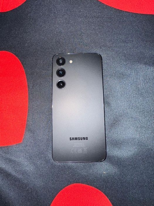 Vând/Schimb Samsung S23 cu Iphone