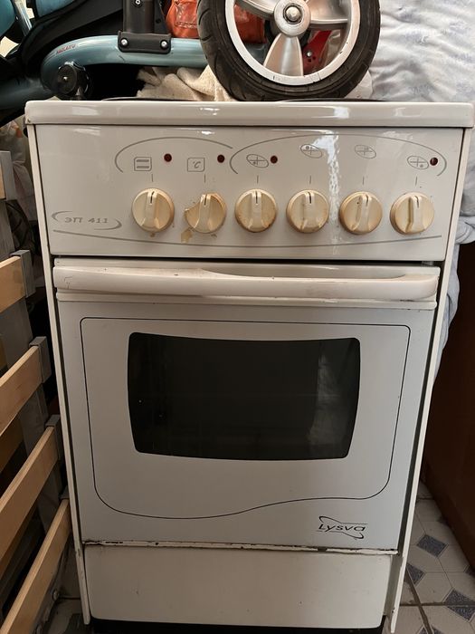 Продам электроплиту Лысьва ЭП 411