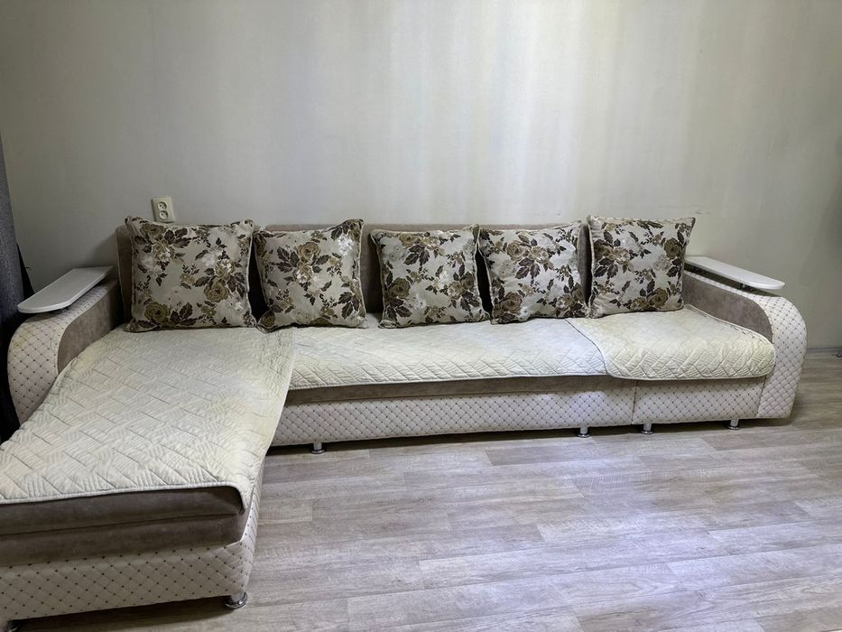 Продам Диван с креслом