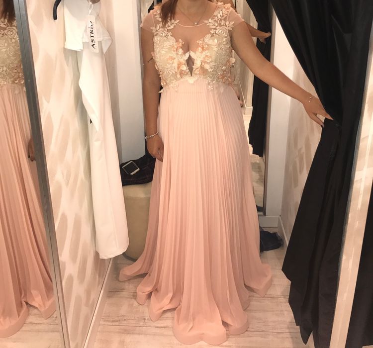 Rochie eleganta de ocazie