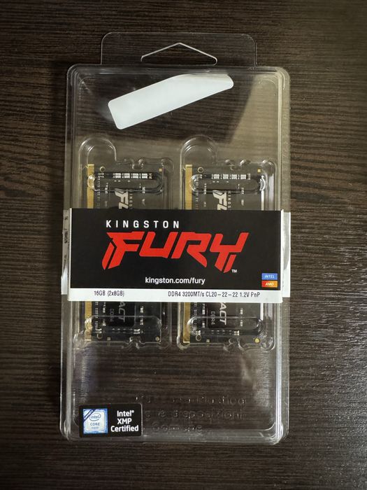 Оперативная память Kingston Fury 16 GB