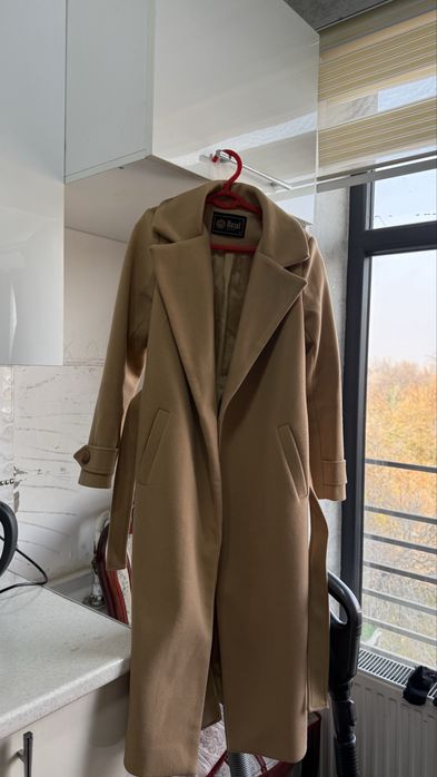 Пальто цвет: бежевый размер: s, 38