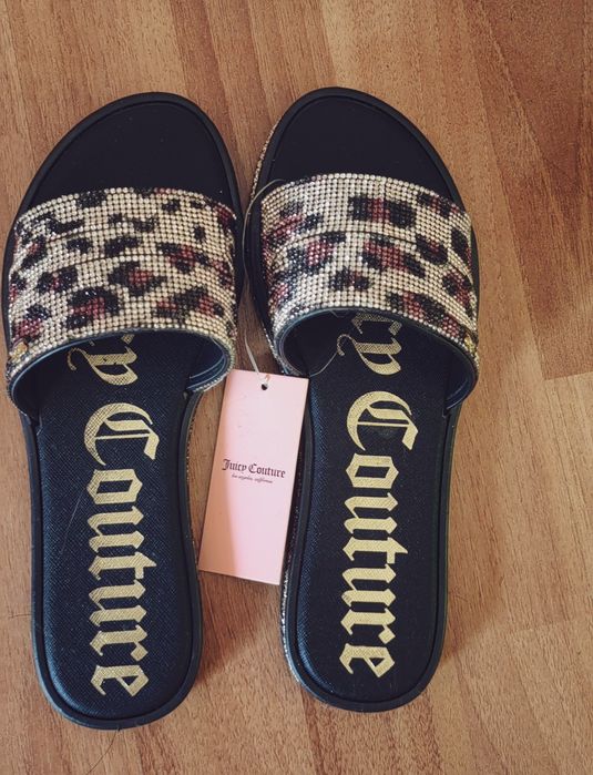 Papuci i Juicy Couture