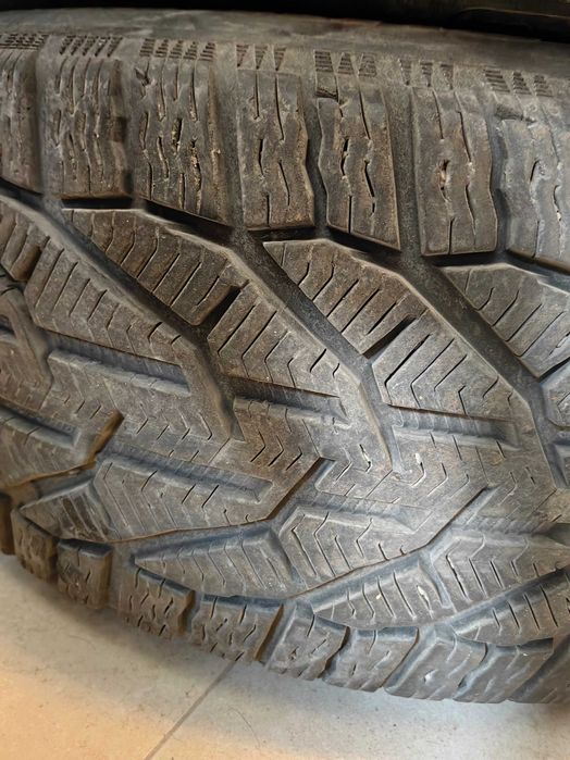 Зимни гуми 255 55 18