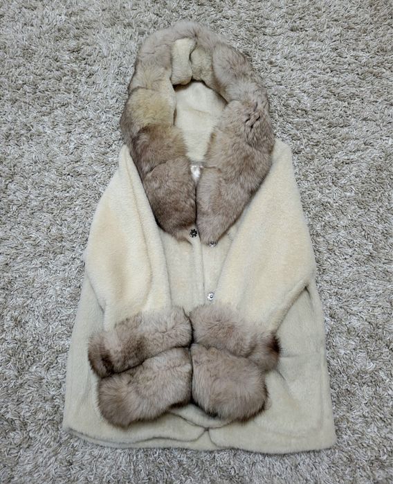 Haina din lana blana naturala