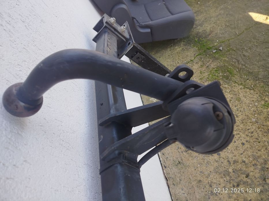 Теглич за Мерцедес С220