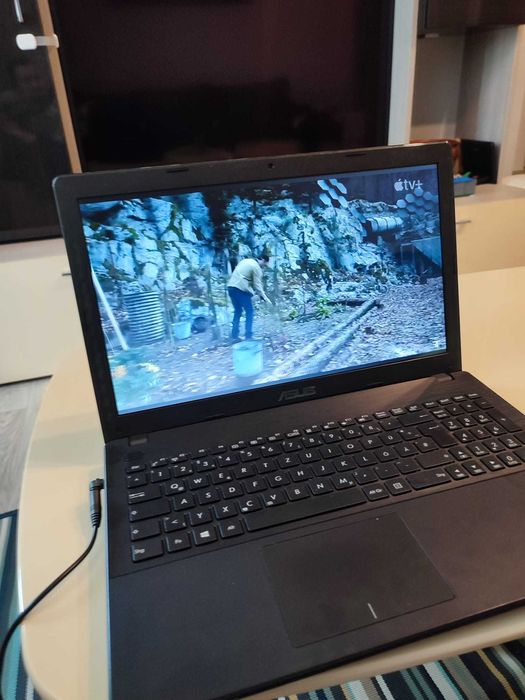 Laptop Asus 15.6"
