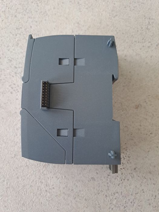 6ES7241-1AH32-0XB0 CM1241  RS-232 Siemens
6ES7241-1AH32-0XB0
6ES7241-1