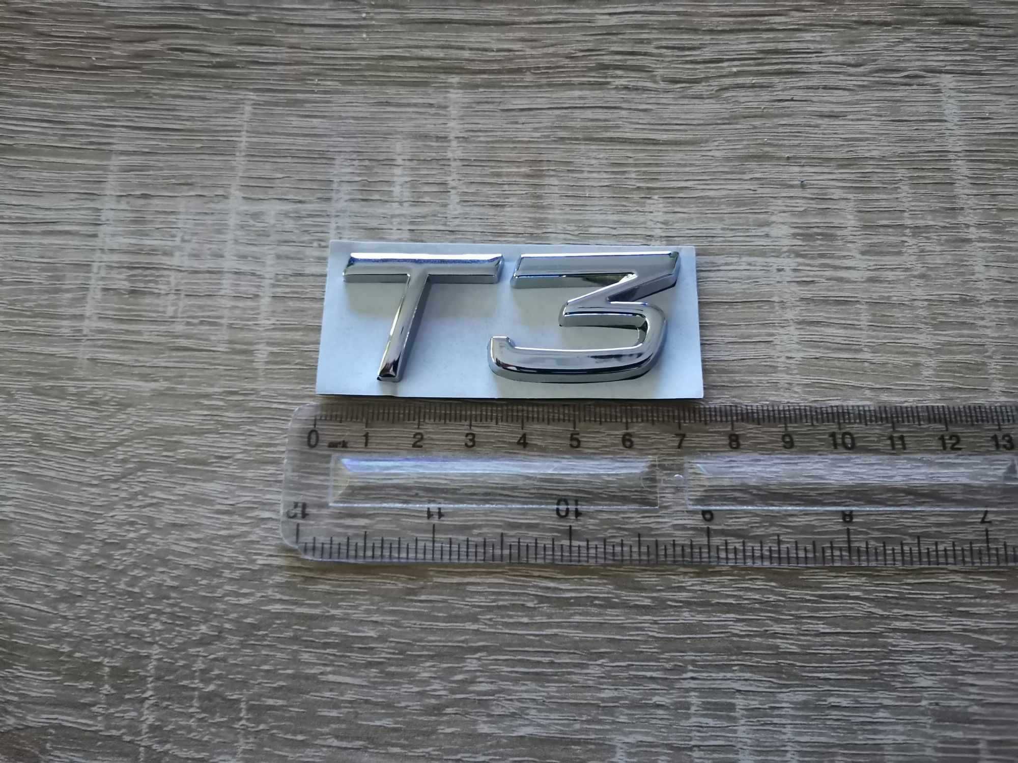 сребристи емблеми Волво Volvo T3