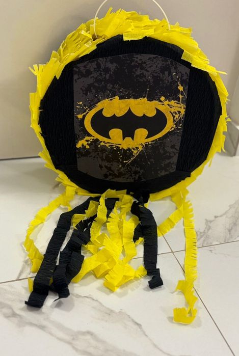 Тематична пинята с 1кг бонбони