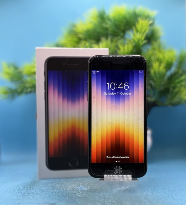 НОВ!!! Apple iPhone SE 3, 64GB, 5G, Midnight