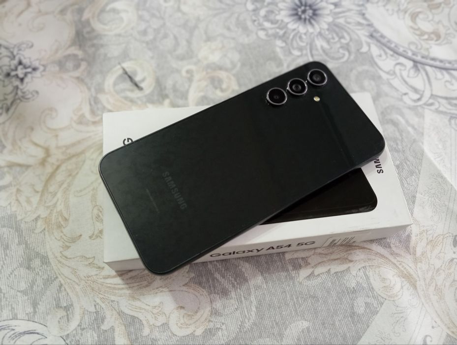 Samsung a54 idealniy