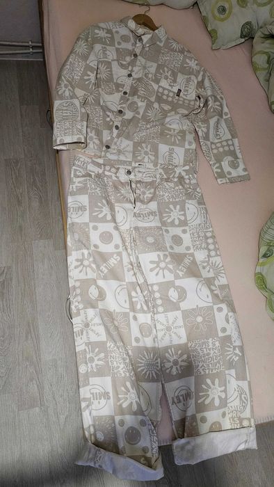 Костюмче на Smiley x HM