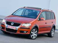 VW Touran 2009 2.0d 170Cp Cross Trapa Parcheaza singură