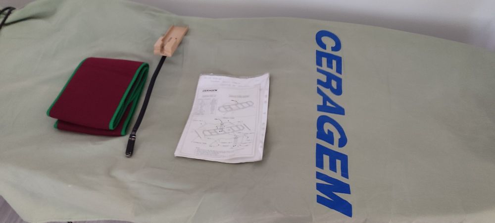 Продам серагем  массажную кровать