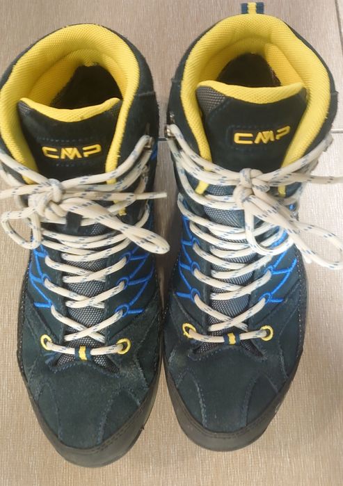 Vând bocanci CMP mărimea 41