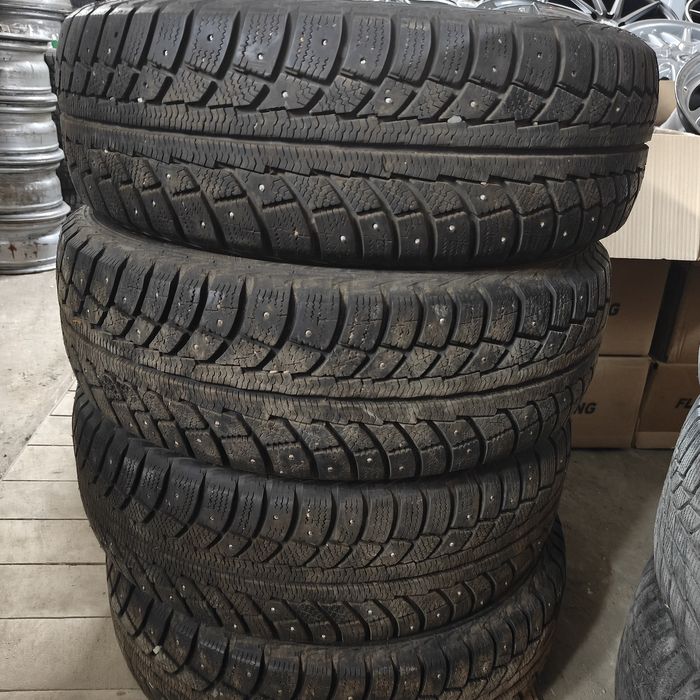 R15 195/65 Комплект зимней шипованной резины