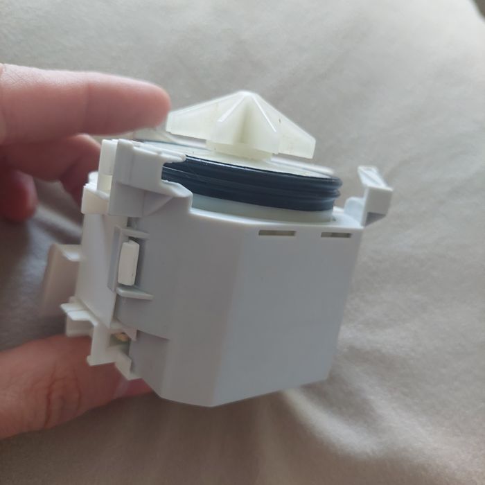 Pompa de evacuare Whirlpool, Ariston, Indesit noua,