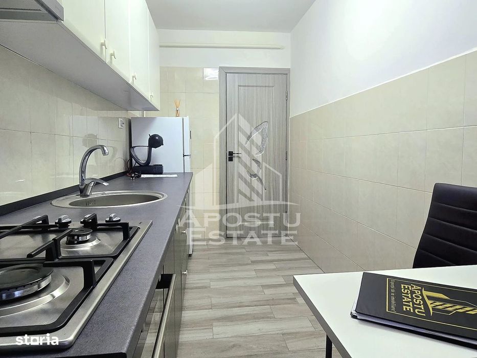 Apartament o camera zona Aurel Vlaicu