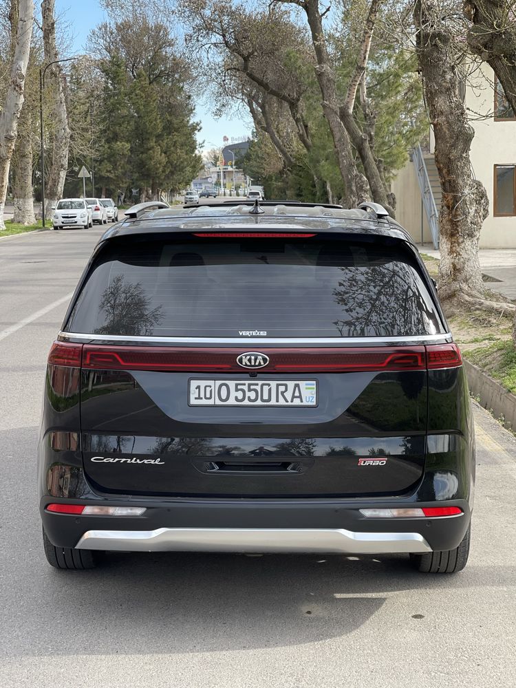 KIA Carnival 2022 full