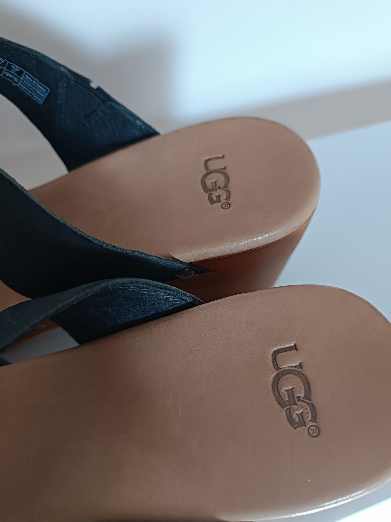 Нови дамски сандали сабо от естествена кожа на UGG