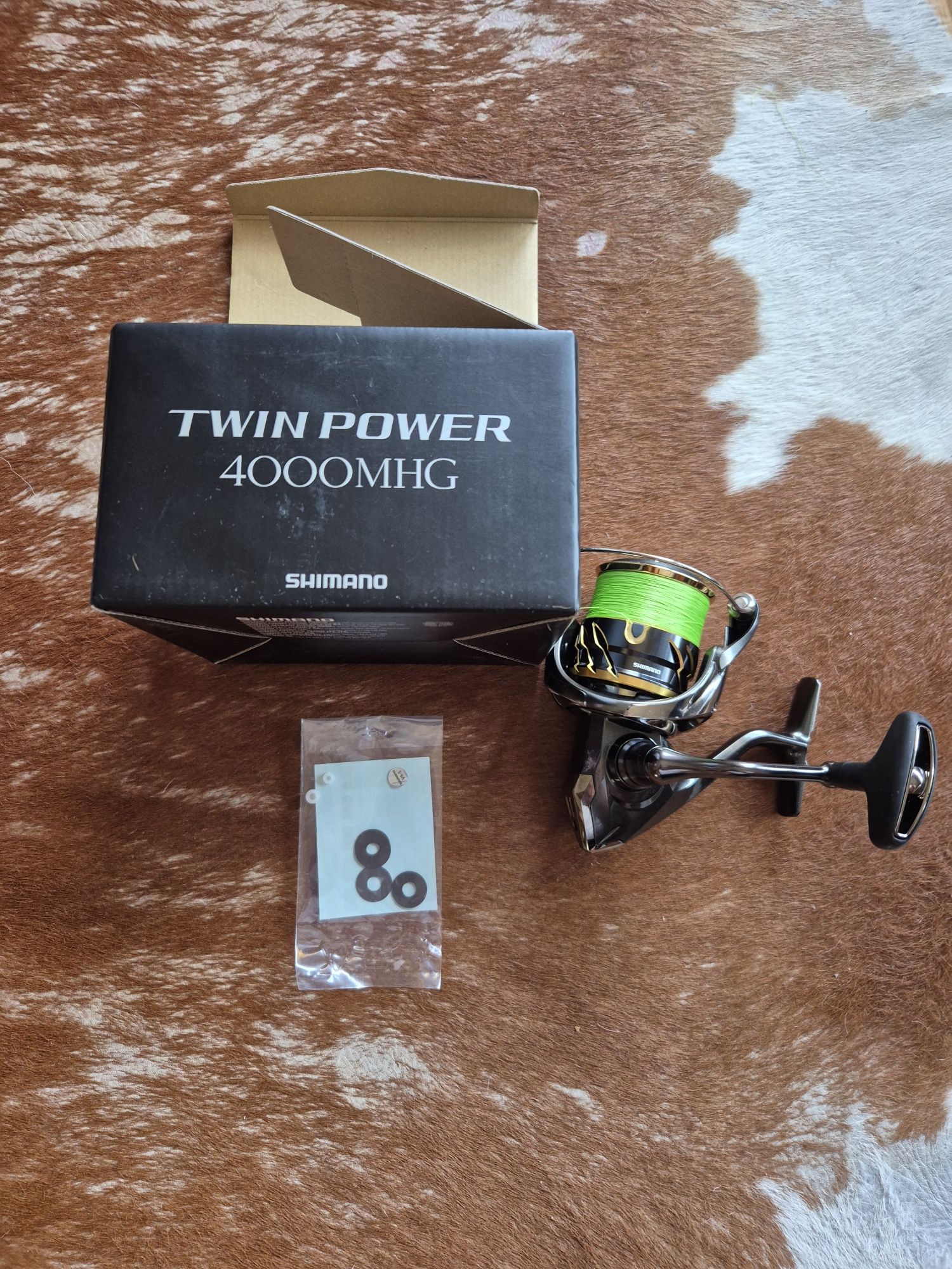 Shimano  TWIN POWER 4000MHG риболовна макара