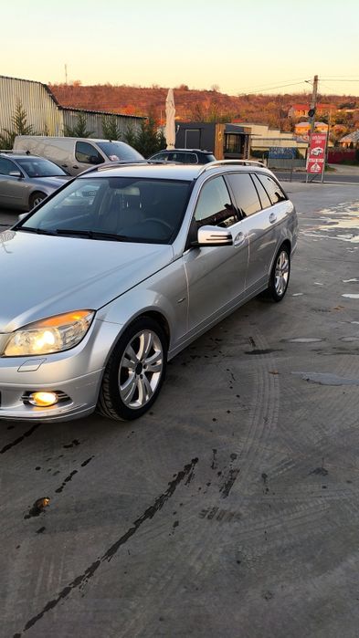 Mercedes C- Class 2009 w204