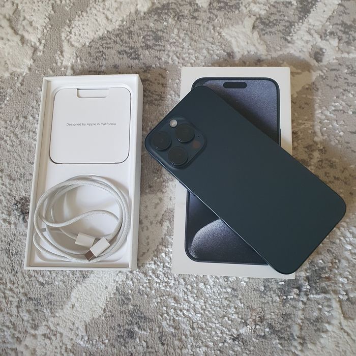 Iphone 15 pro max 256 Gb в идеальном состоянии цена 1000 $
