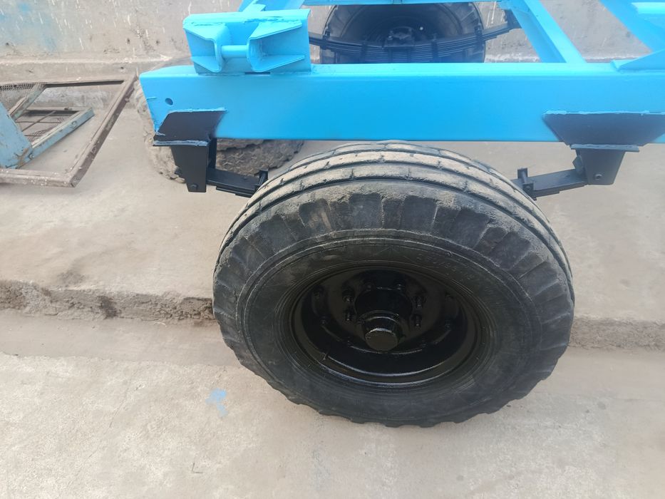 Traktor prseb ramasi