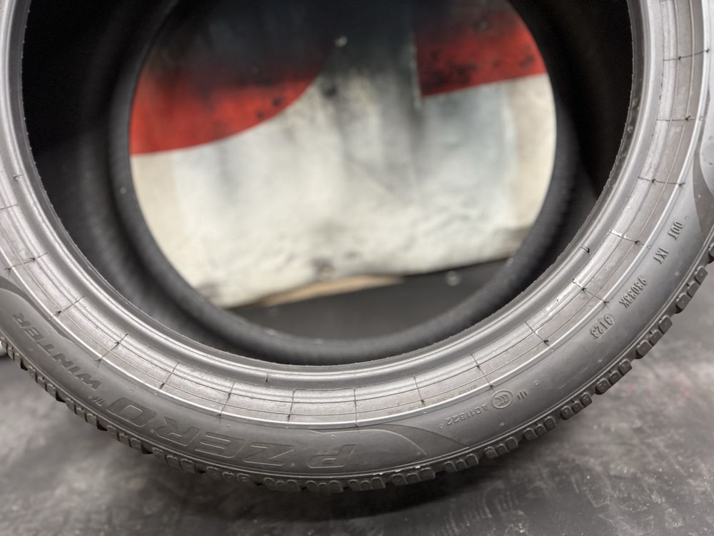 245 40 19, Зимна гума, Pirelli PZeroWinter, 1 брой