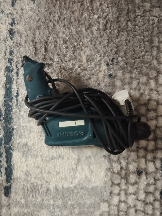 Продам дрель Bosch бу в рабочем состоянии