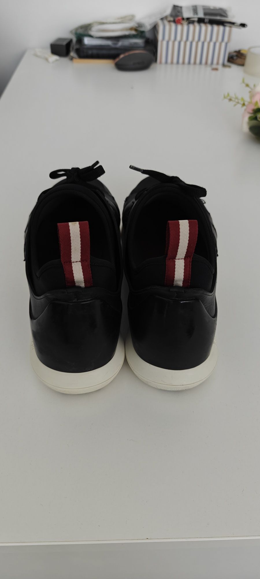 Vând sneakers Bally size 8