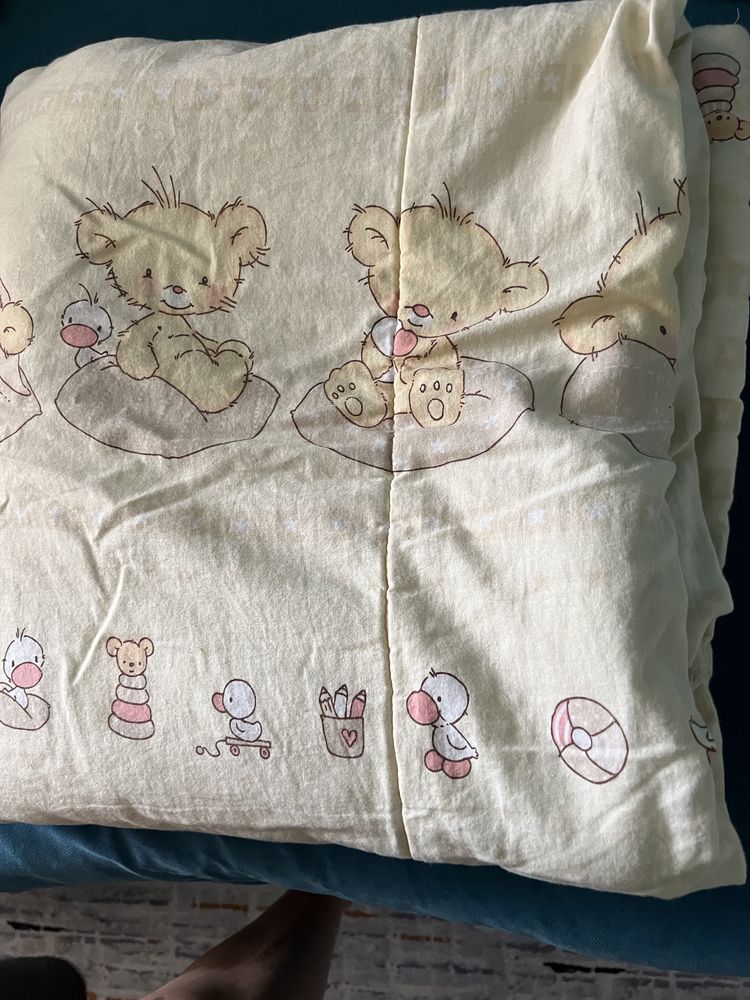 Бебешки чаршафи и спални торби
