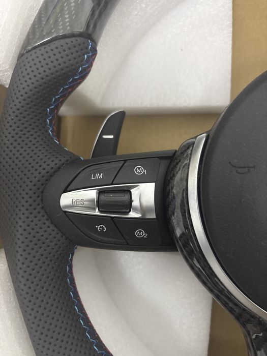 Volan BMW M Seria 5-7 cu vibratii F10; F13; F06; F01