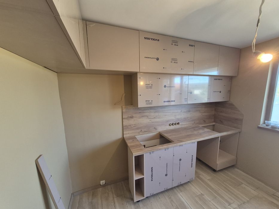 Мебели по поръчка