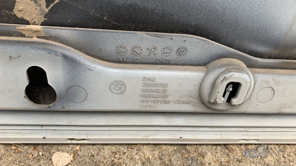 Калник и панел за bmw i3