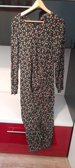 Rochii de damă, în conditii bune de mar.42-44