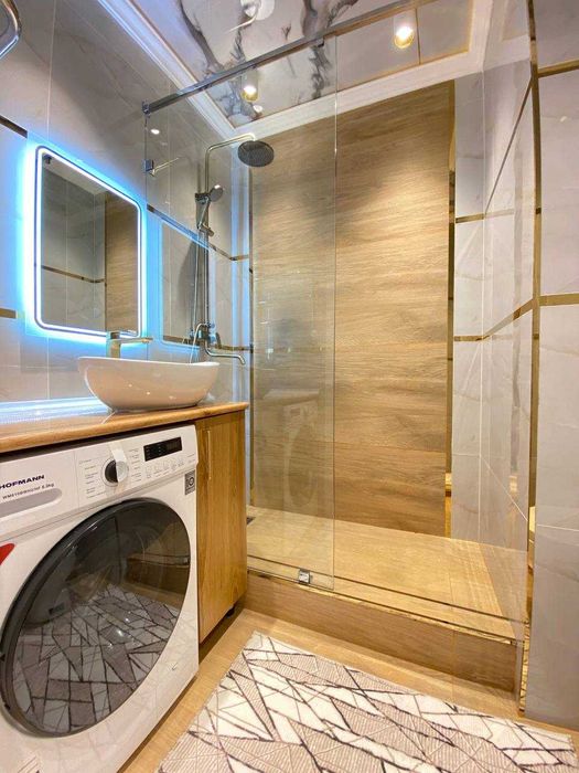 срочно квартира сотилади метро мирза улугбек 1/2/4 51500