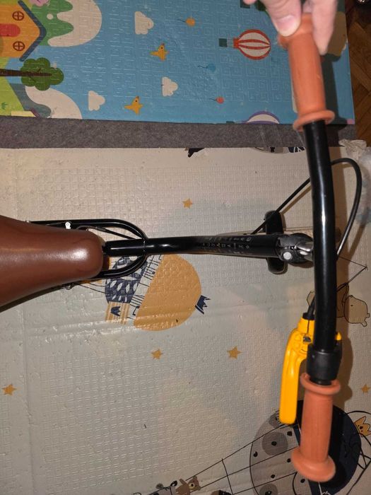 Vand Bicicletă B’Twin RunRide 500 10″ – stare buna